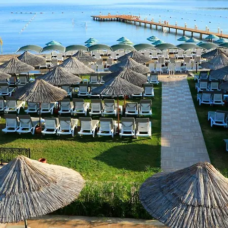 Resort Fleur Bay 4*