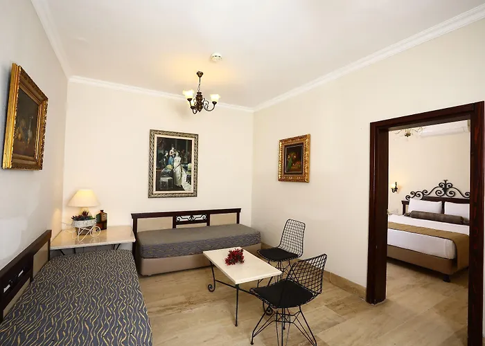 Fleur Bay 4* يالِكافاك