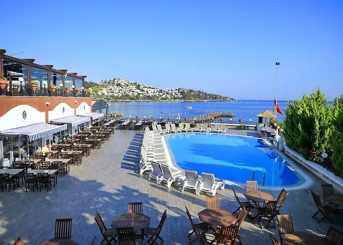 Fleur Bay يالِكافاك