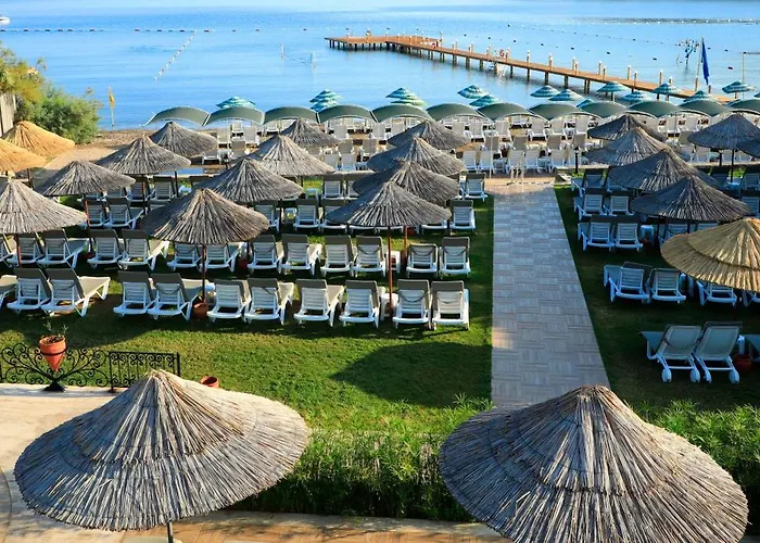 منتجع Fleur Bay 4*