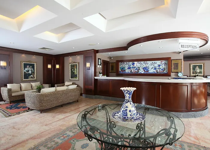 Fleur Bay 4* يالِكافاك