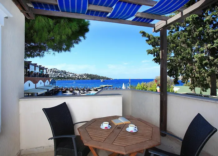 منتجع Fleur Bay 4*