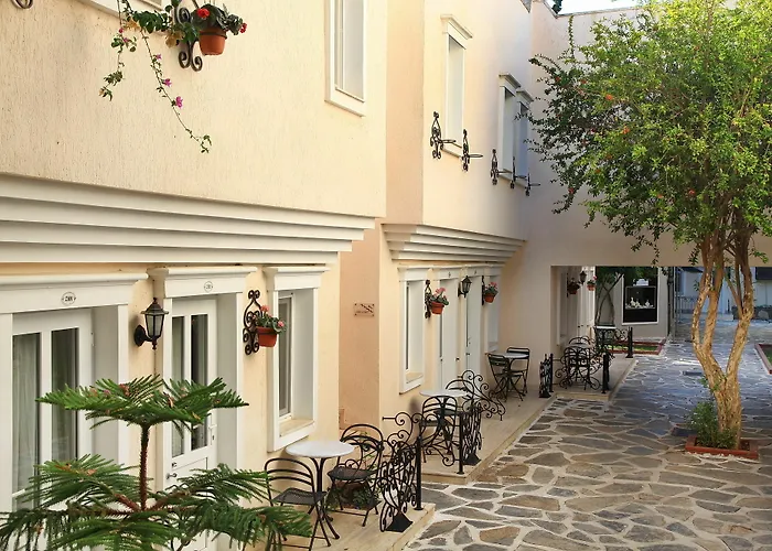 Fleur Bay يالِكافاك