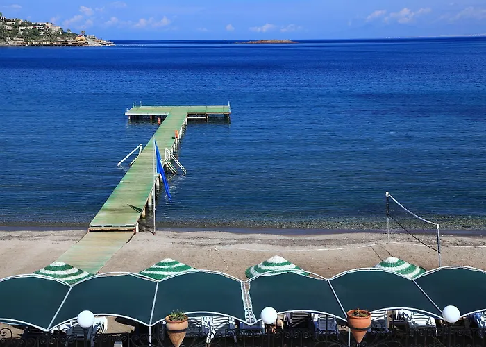 Fleur Bay