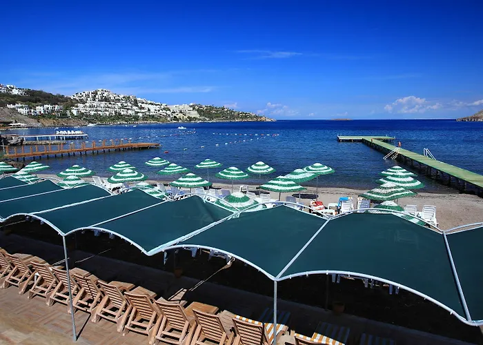 Fleur Bay منتجع 4*