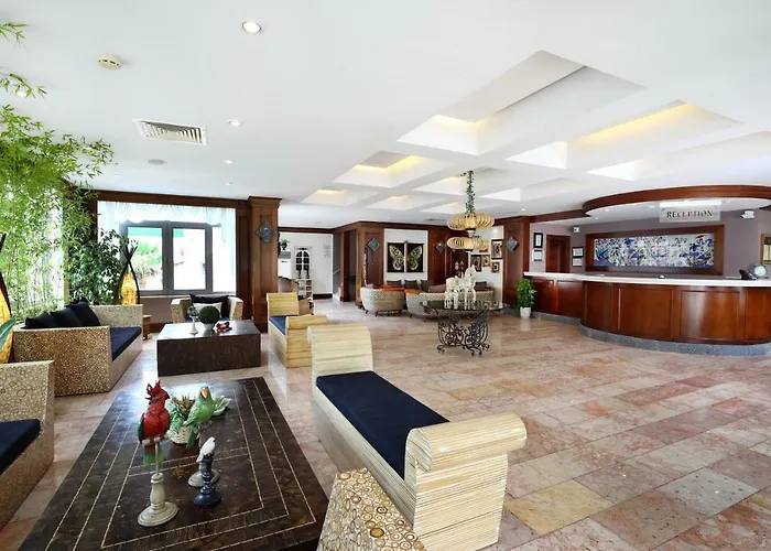 منتجع Fleur Bay يالِكافاك