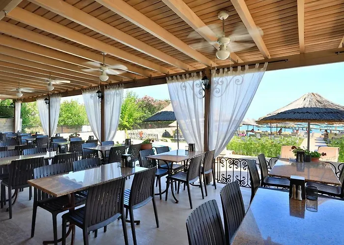 Fleur Bay يالِكافاك