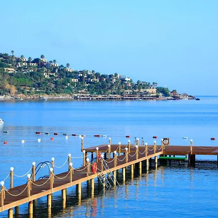 Fleur Bay 4*
